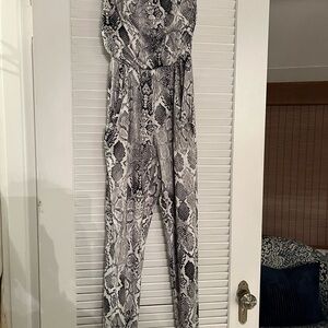Snake/python pattern, super soft  XS jumpsuit